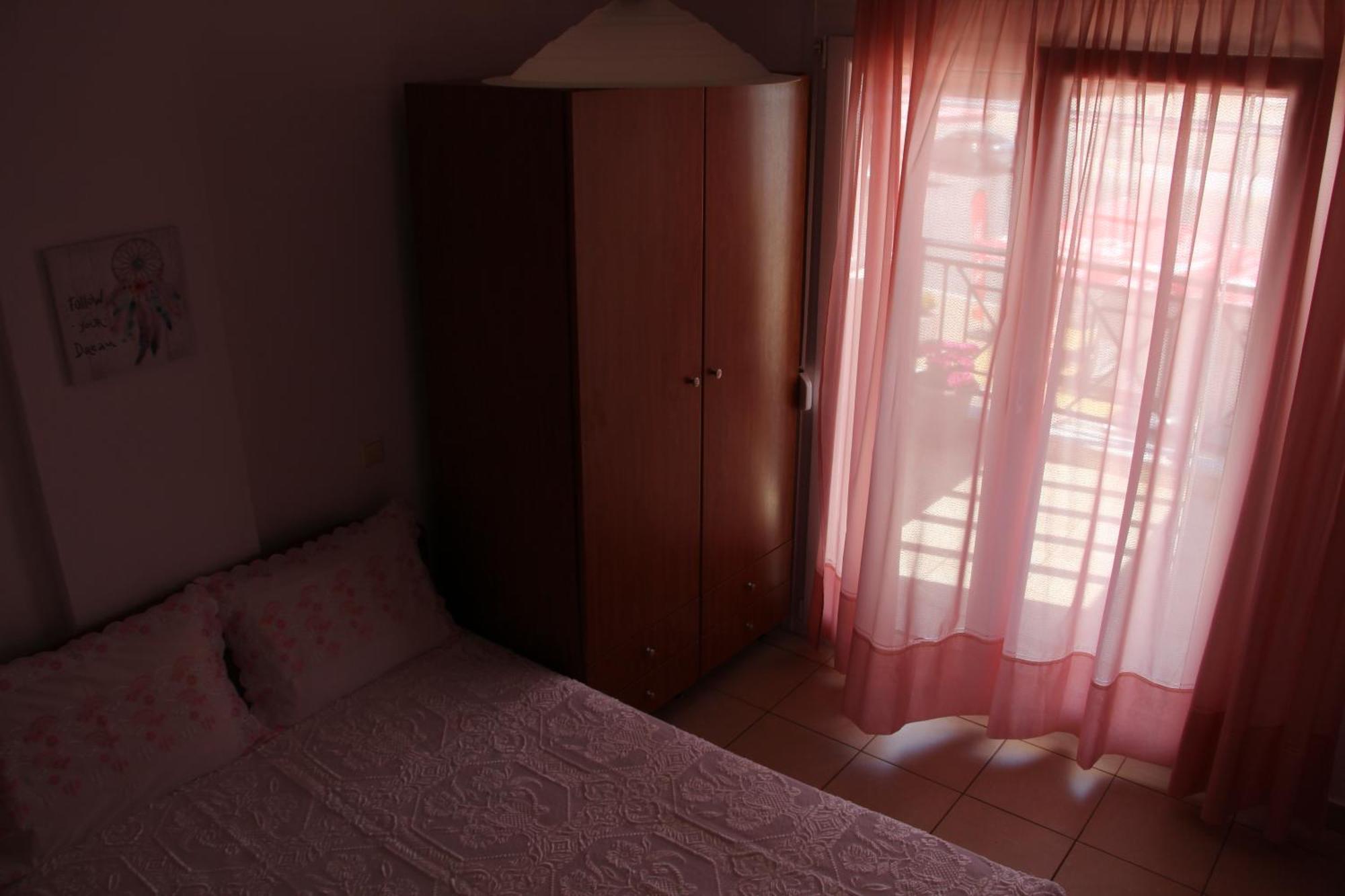 Matina'S Apartments Прінос Номер фото