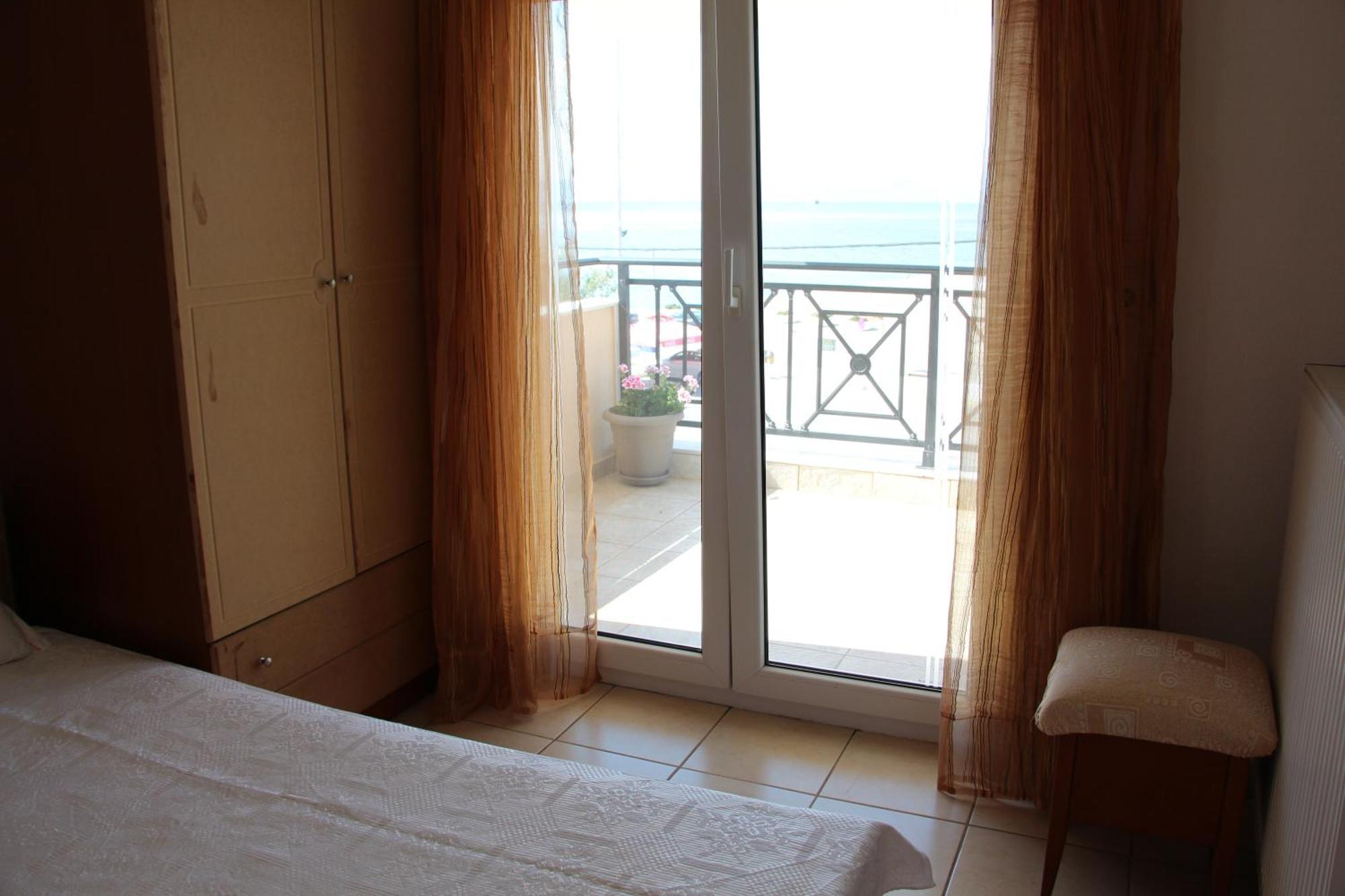 Matina'S Apartments Прінос Номер фото